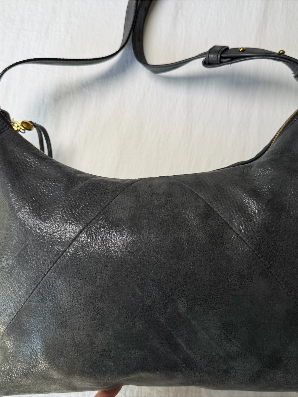 HOBO International Black pebbled Leather Hobo Shoulder Bag Gold Zip Dust Bag